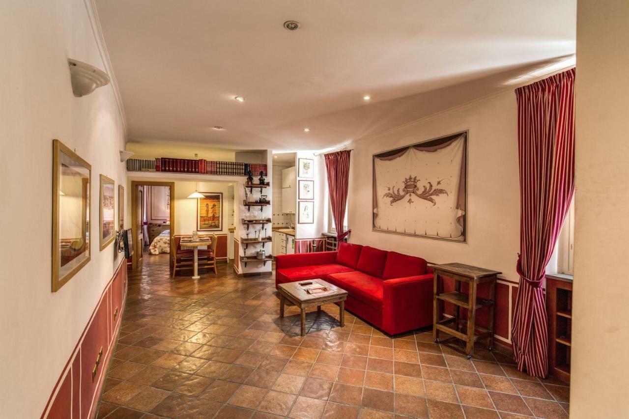 Apartamento Lovely Flat By The Trevi Fountain Roma Exterior foto
