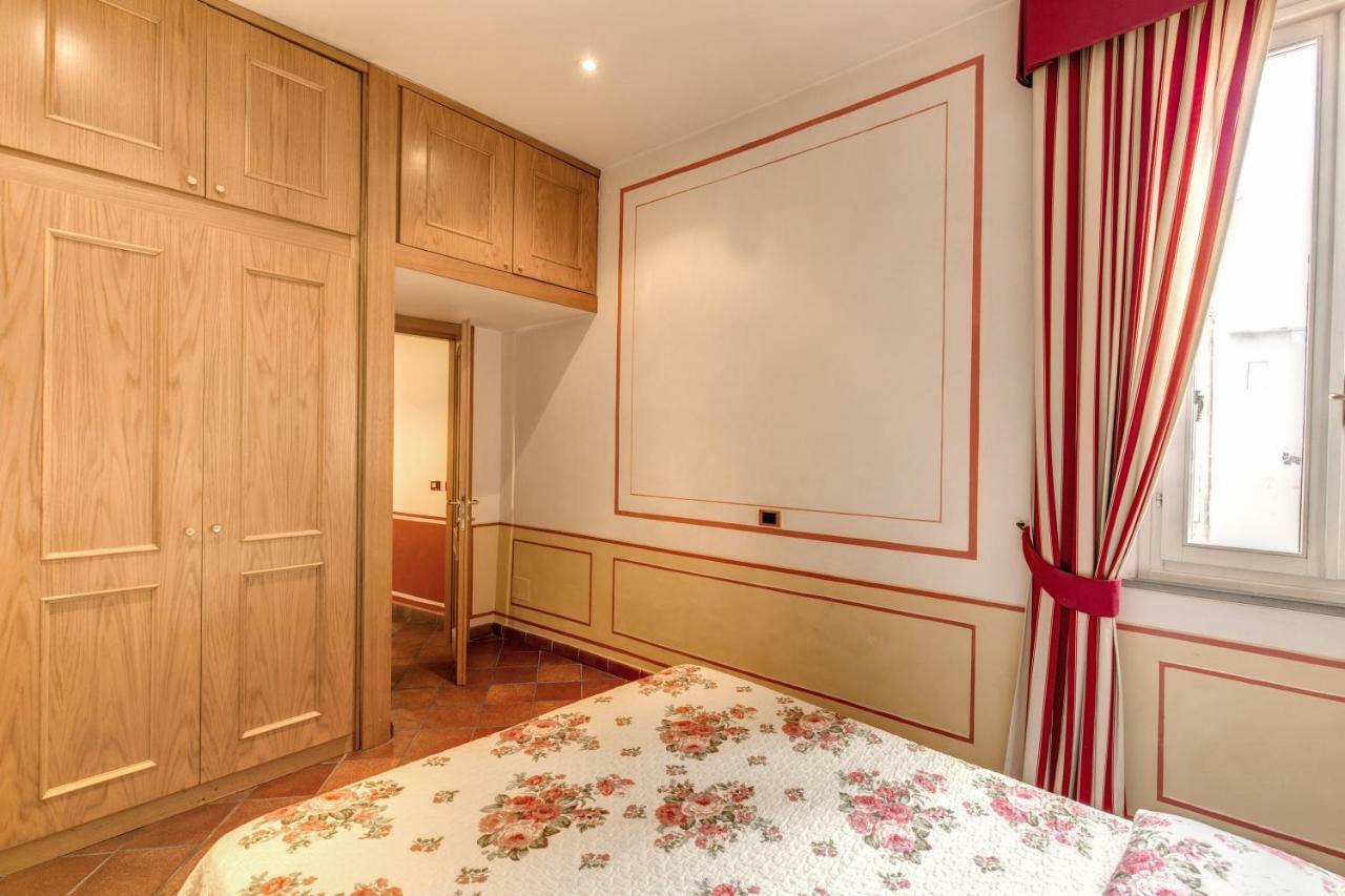 Apartamento Lovely Flat By The Trevi Fountain Roma Exterior foto
