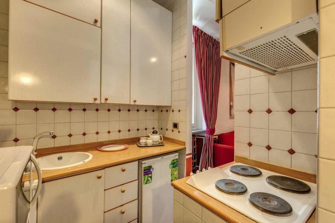 Apartamento Lovely Flat By The Trevi Fountain Roma Exterior foto